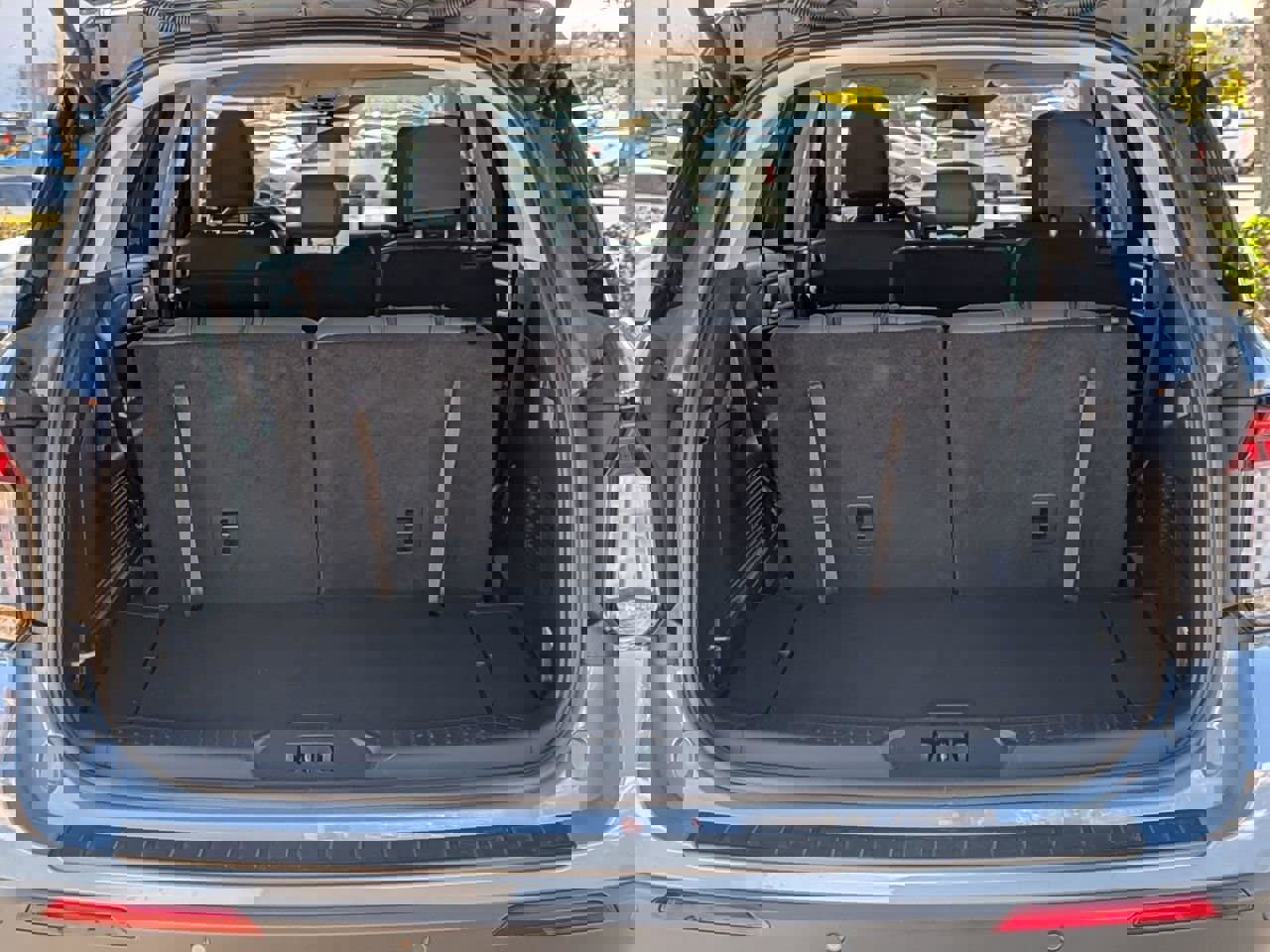 Used 2025 Ford Explorer Active w/ Active Comfort Package image 23