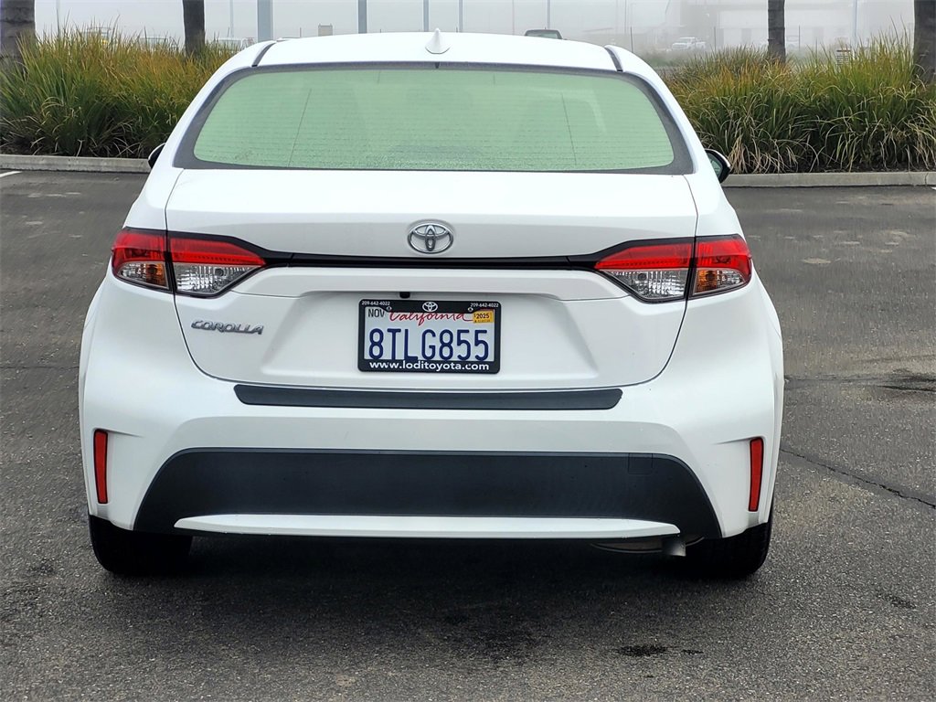 Used 2021 Toyota Corolla LE image 5