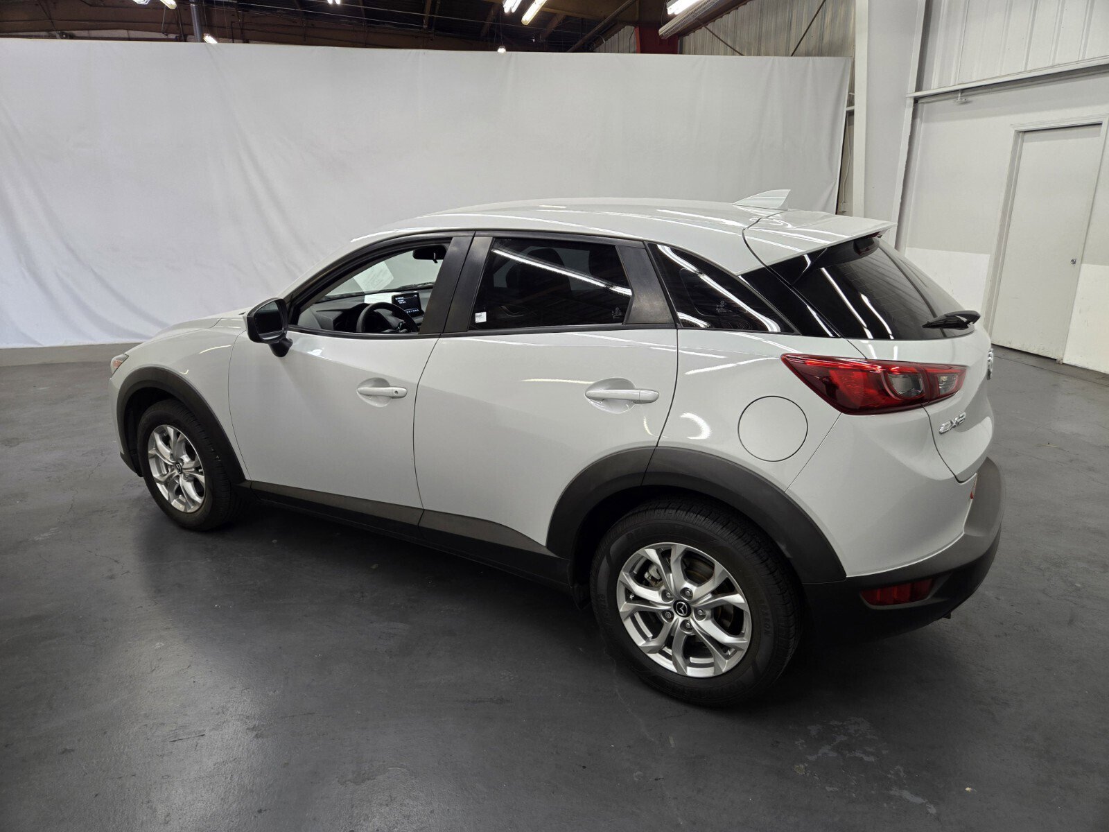 Used 2018 MAZDA CX-3 Sport FWD image 3