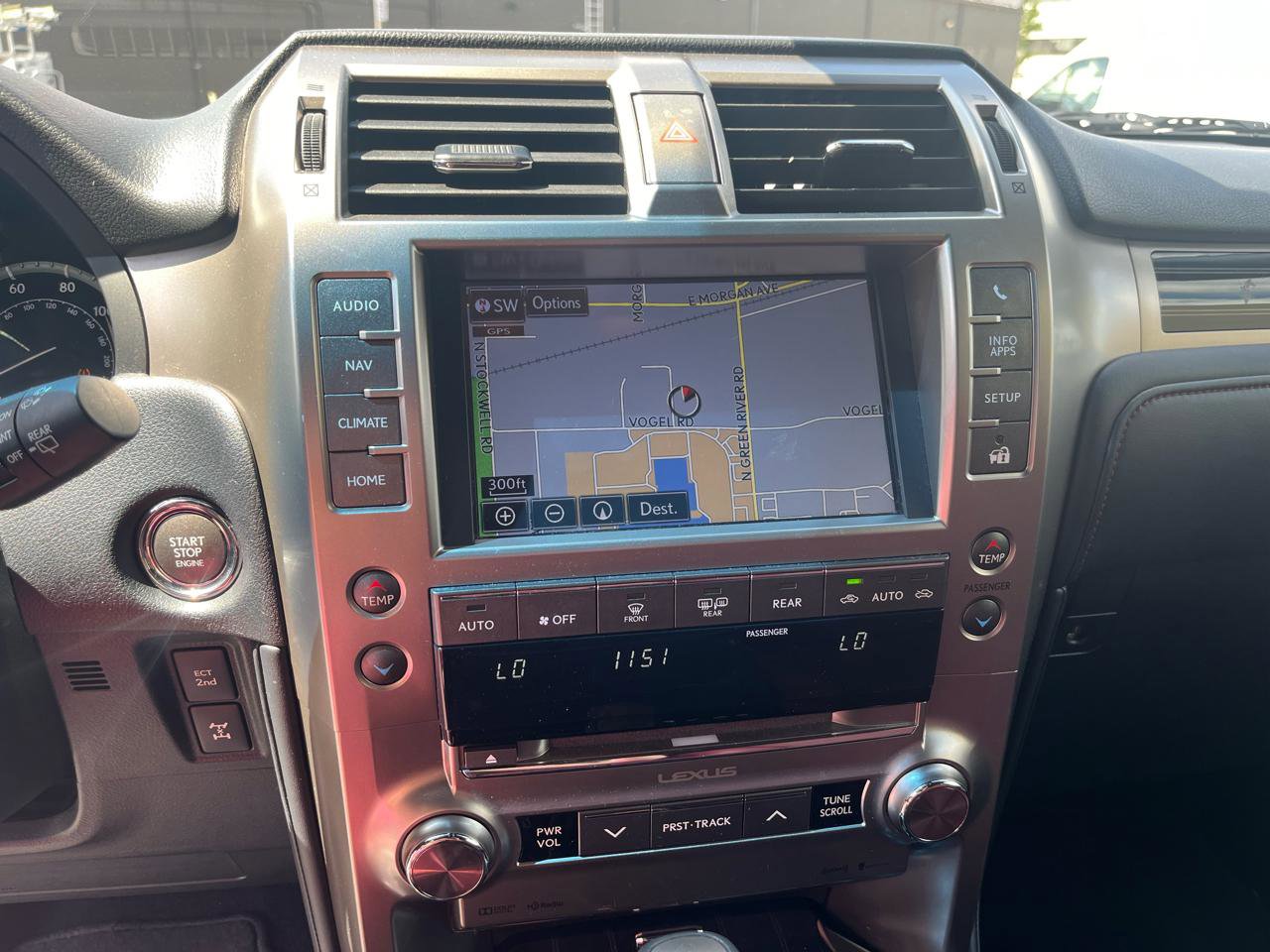 Used 2020 Lexus GX 460 Premium w/ Premium Package image 16