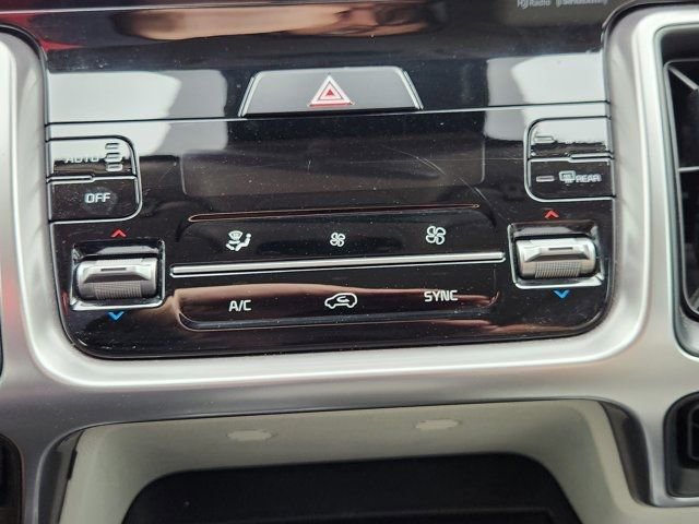 Used 2023 Kia Sorento S w/ Panoramic Sunroof Package image 21