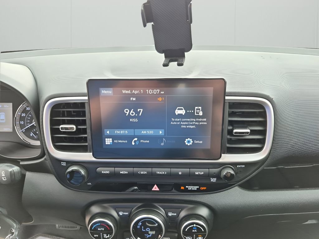 Used 2022 Hyundai Venue SEL image 37
