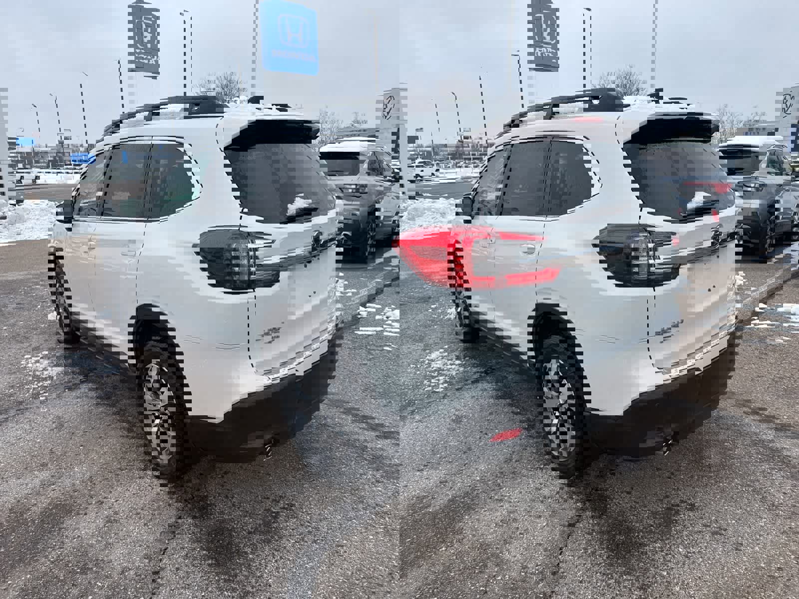 Certified 2025 Subaru Ascent Premium w/ Premium Package image 2