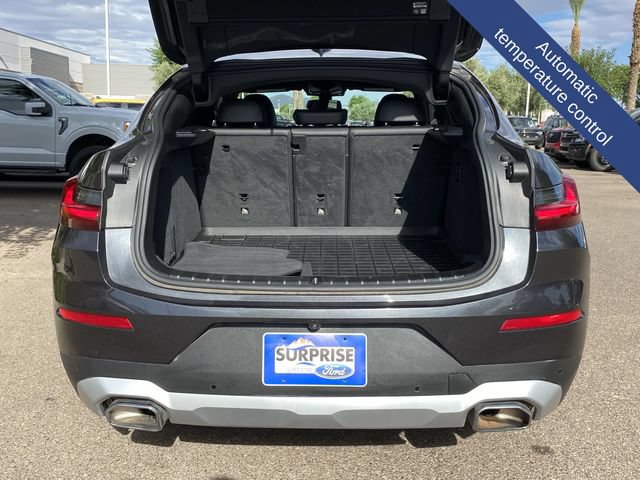 Used 2023 BMW X4 xDrive30i w/ Parking Assistance Package AWD/4WD image 17