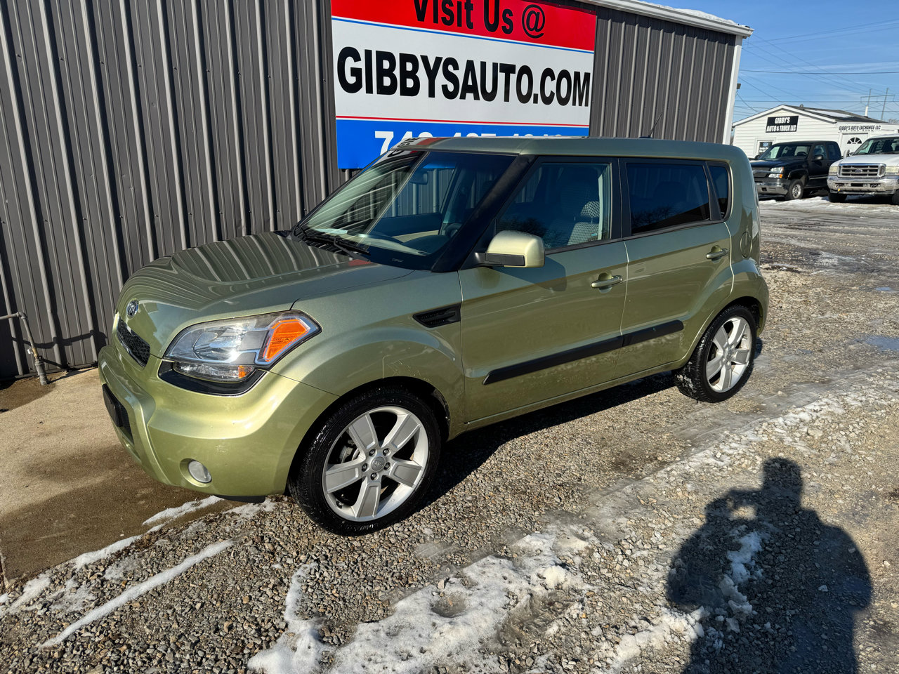 Used 2011 Kia Soul ! image 1