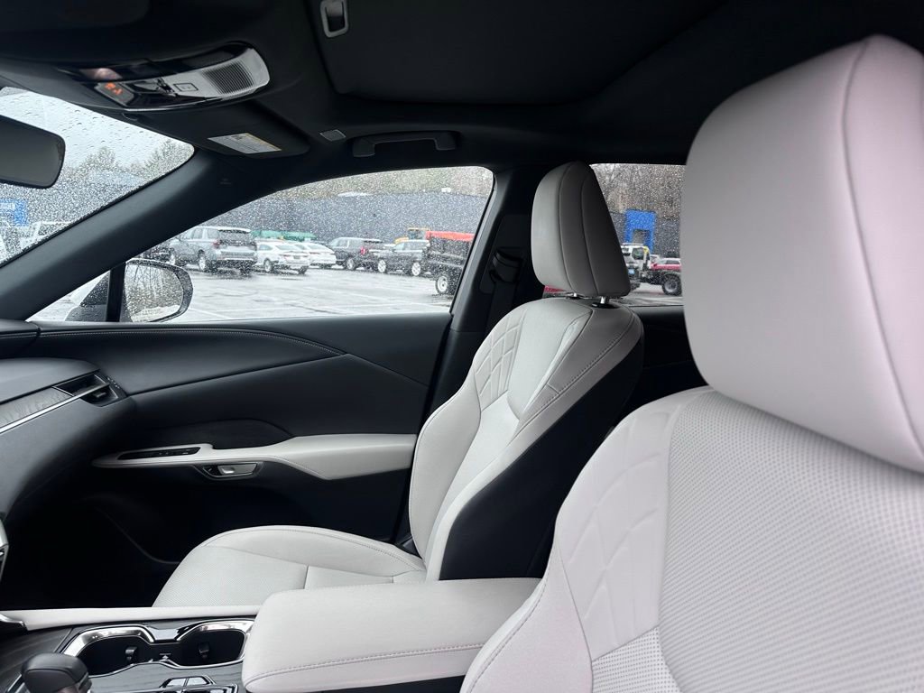 Used 2024 Lexus RX 350 Premium w/ Kick Sensor & Tow Package image 15