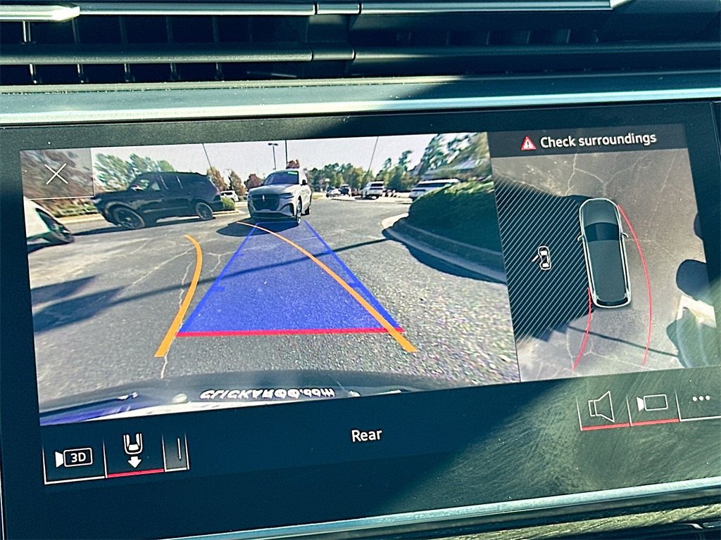 Used 2022 Audi Q7 3.0T Prestige image 23