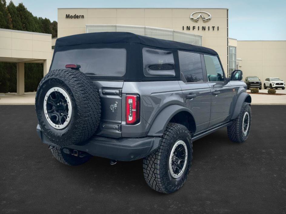 Used 2021 Ford Bronco Badlands image 5