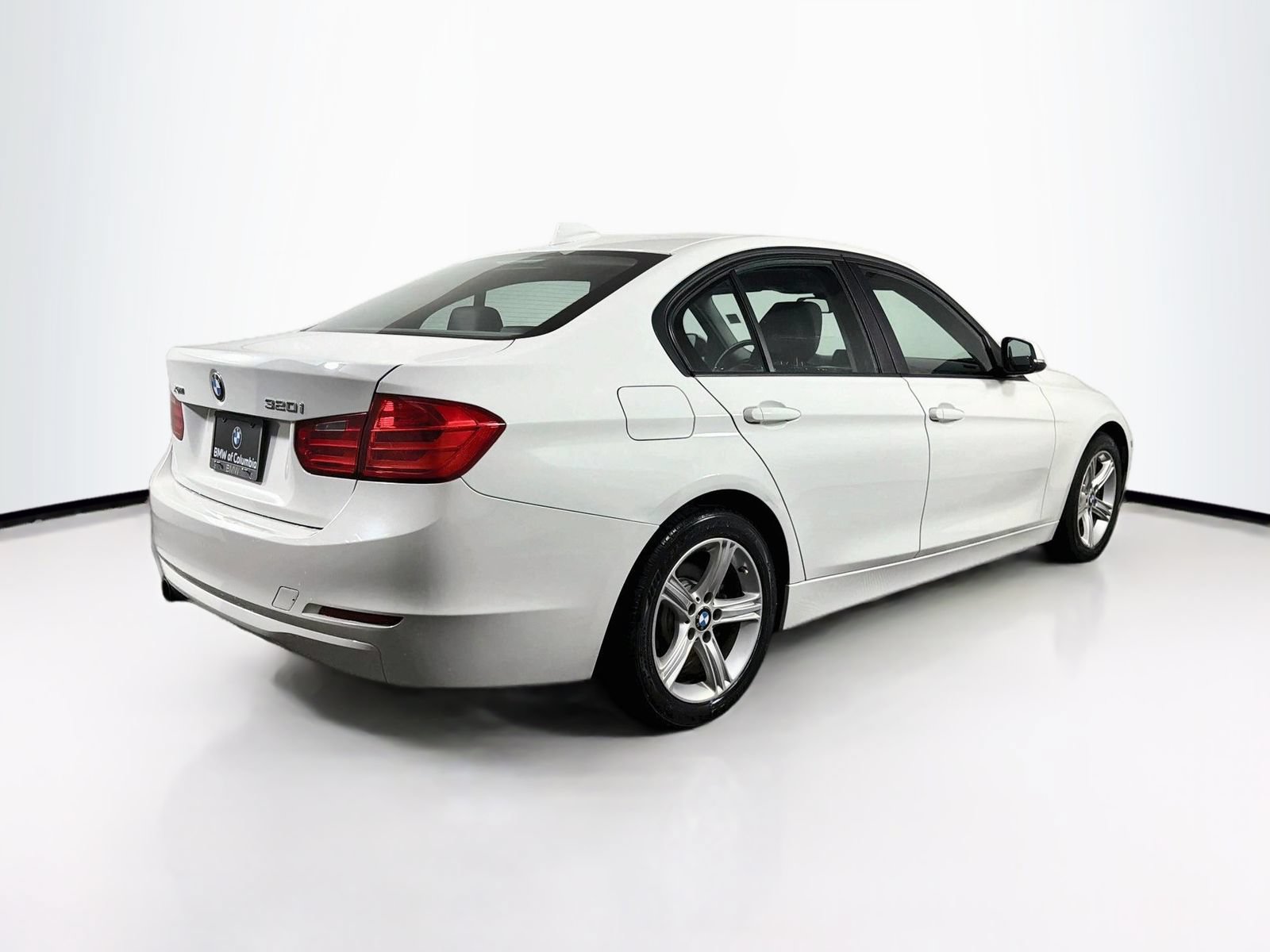 Used 2014 BMW 320i xDrive Sedan AWD/4WD image 7
