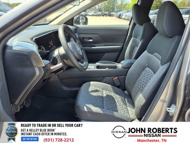 New 2026 Nissan Kicks SV w/ Charging Package image 3