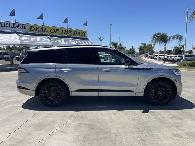 Used 2023 Lincoln Aviator Reserve w/ Equipment Group 201A AWD/4WD image 9