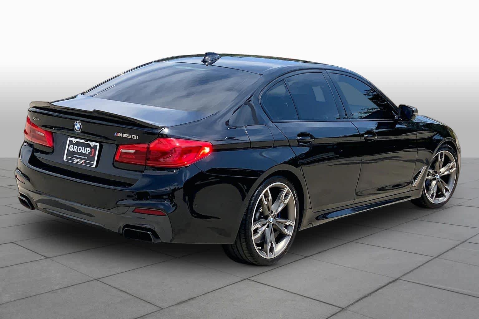 Used 2020 BMW M550i xDrive w/ Dynamic Handling Package AWD/4WD image 13