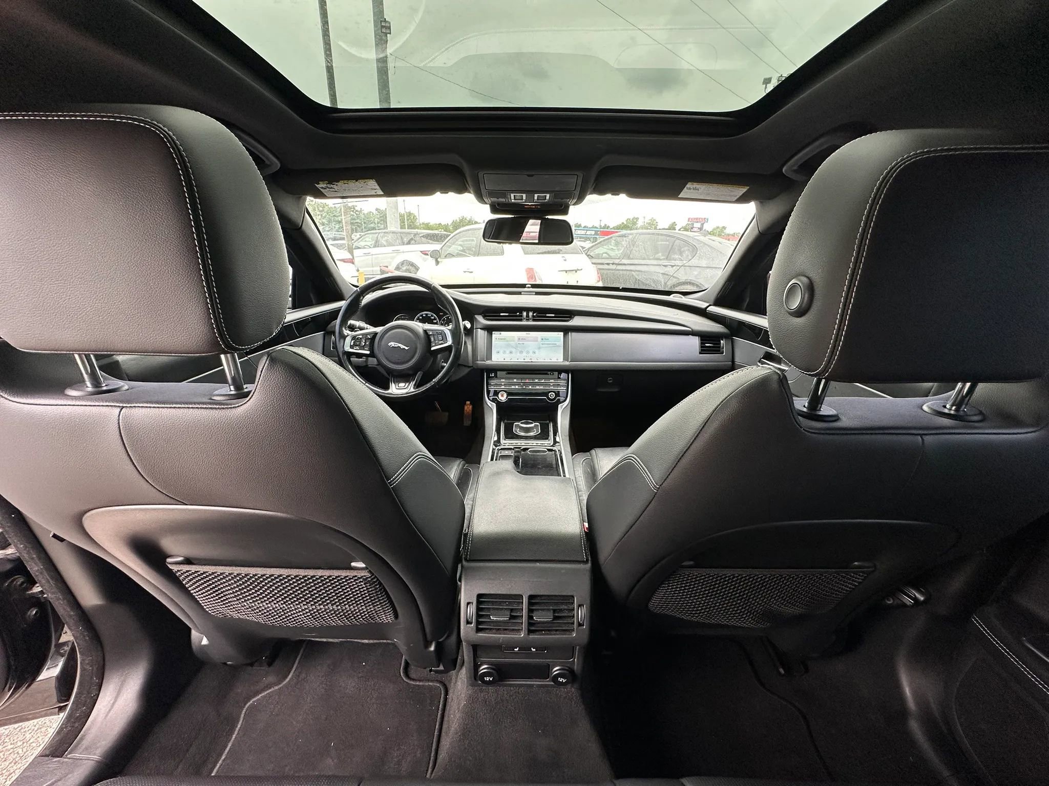 Used 2017 Jaguar XF R-Sport AWD/4WD image 15
