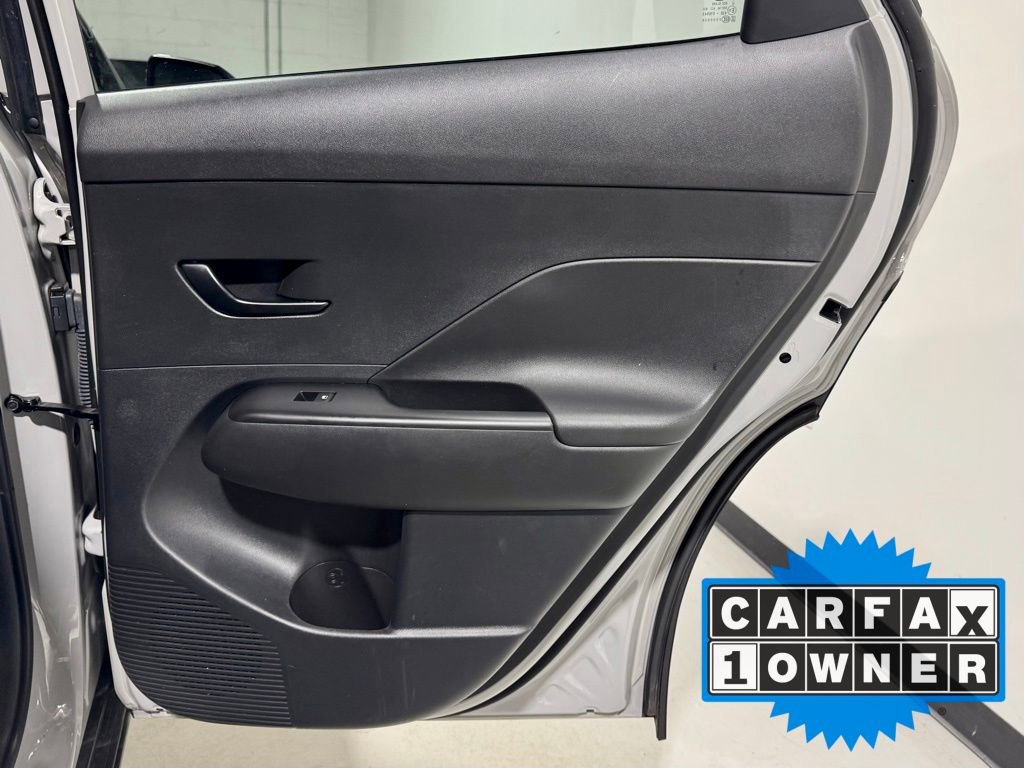 Used 2025 Hyundai Kona SEL image 28