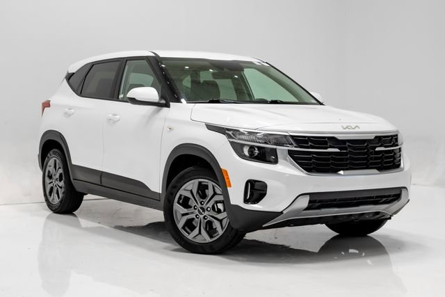 Used 2025 Kia Seltos LX AWD/4WD image 5