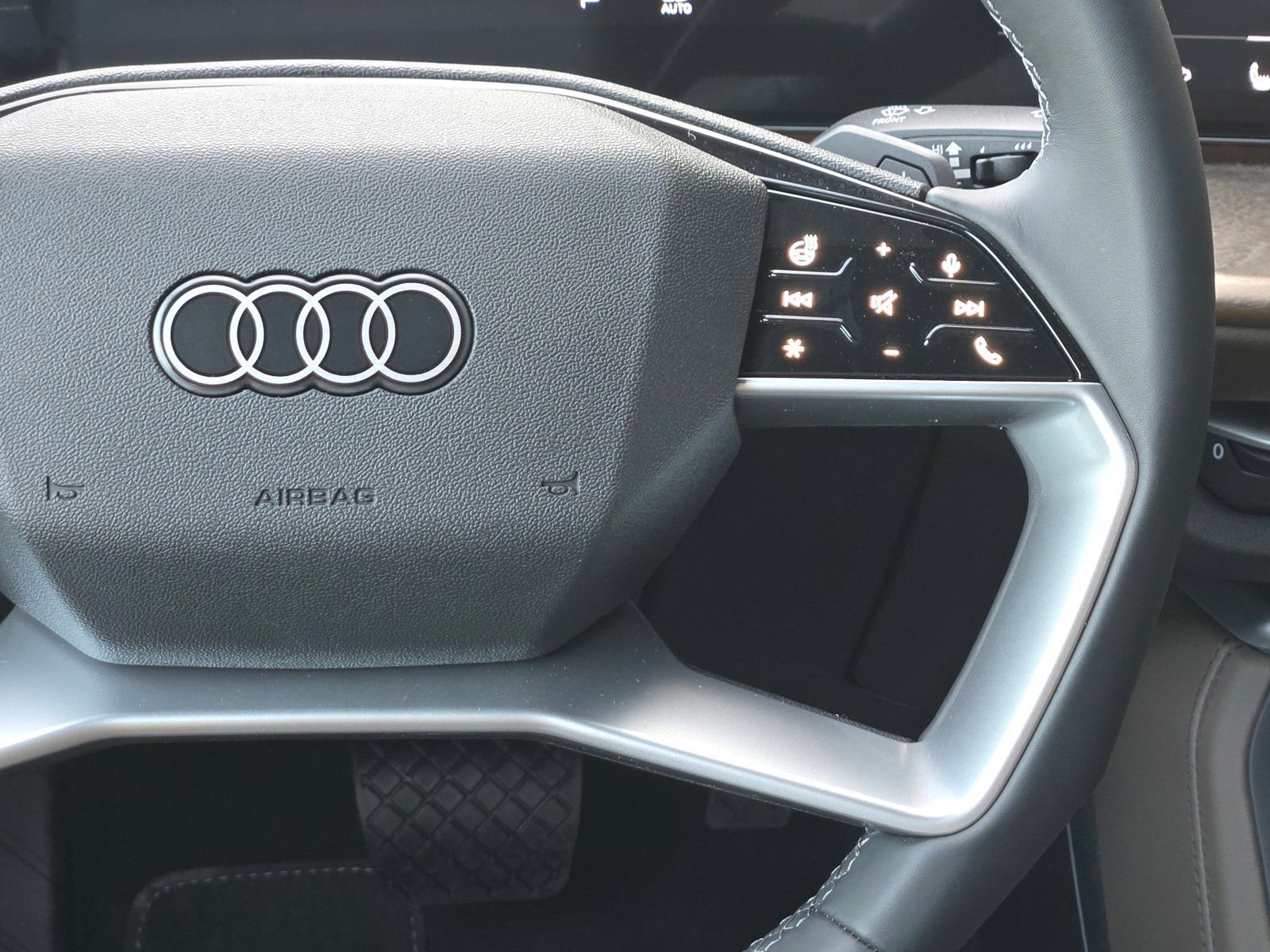 New 2025 Audi Q5 Premium AWD/4WD image 16