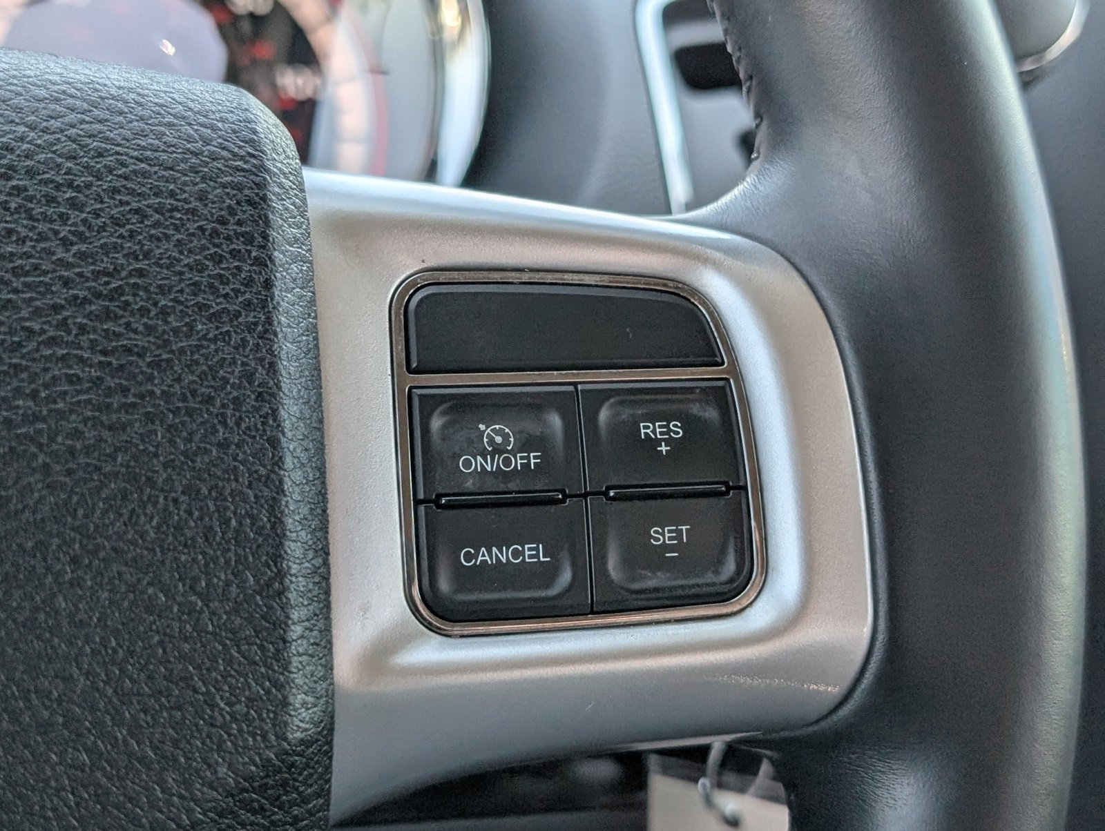 Used 2013 Dodge Grand Caravan American Value Package w/ UConnect Hands-Free Group image 22