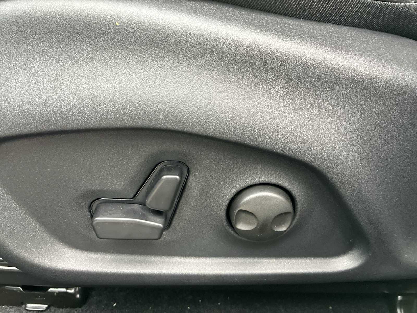 New 2026 Jeep Compass Trailhawk image 14