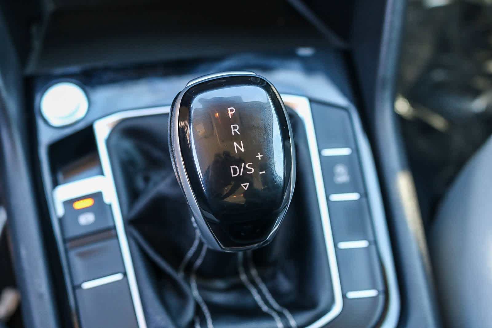 Used 2024 Volkswagen Taos S image 21