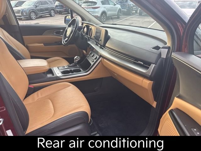 Certified 2022 Kia Carnival LX image 5