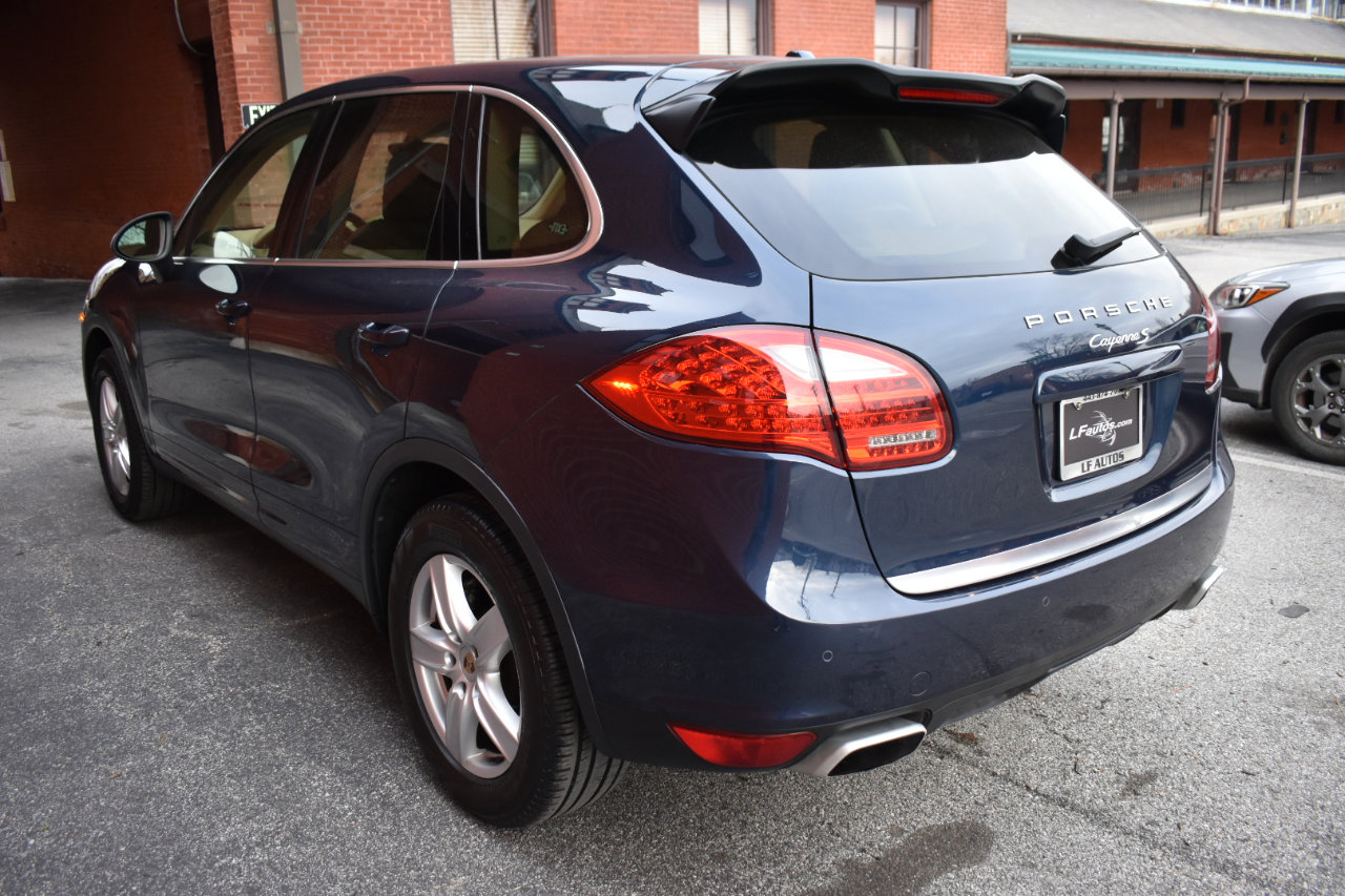 Used 2014 Porsche Cayenne S AWD/4WD image 5