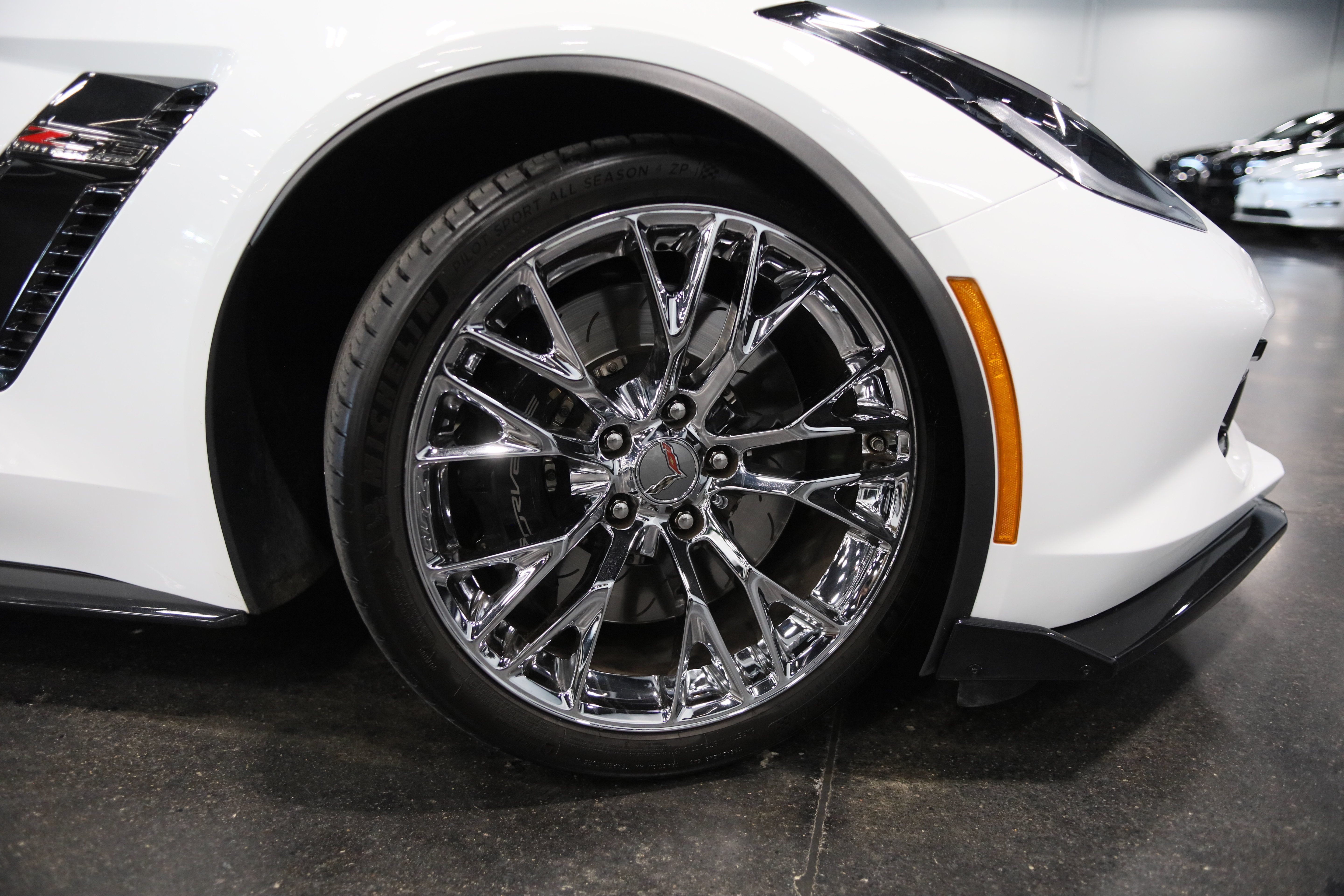 Used 2016 Chevrolet Corvette Z06 w/ 3LZ Preferred Equipment Group RWD image 13