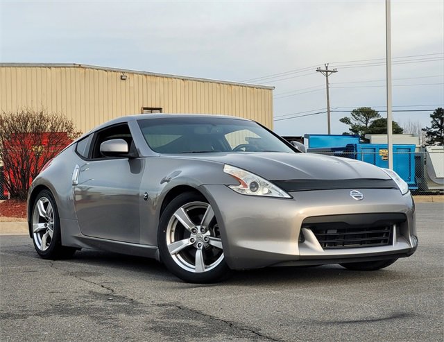 Used 2009 Nissan 370Z Touring image 16
