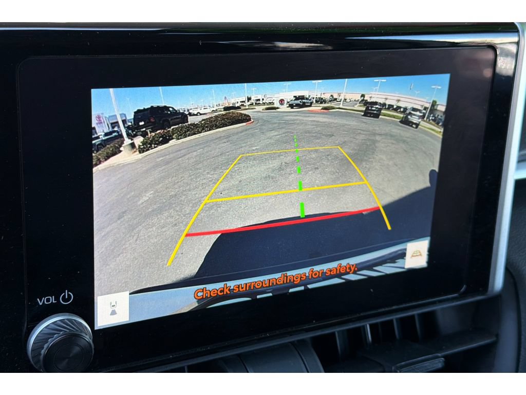 Used 2025 Toyota RAV4 XLE FWD image 21