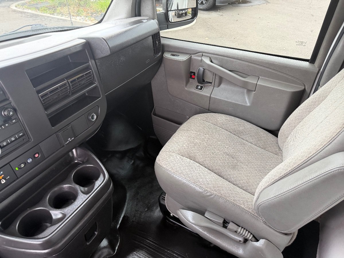 Used 2021 Chevrolet Express 2500 w/ Driver Convenience Package RWD image 27