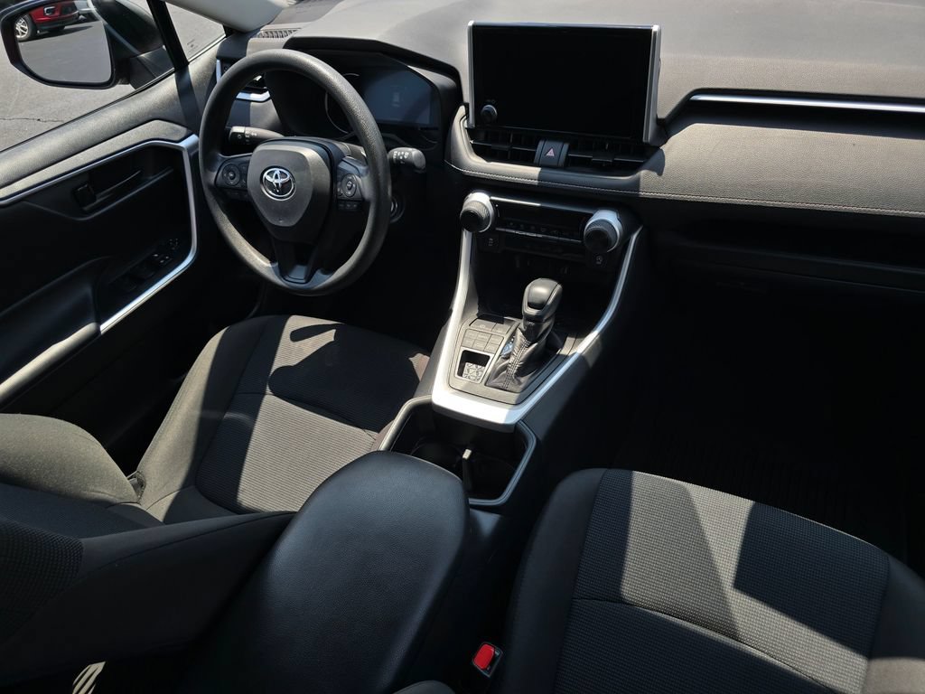 Certified 2025 Toyota RAV4 LE AWD/4WD image 16