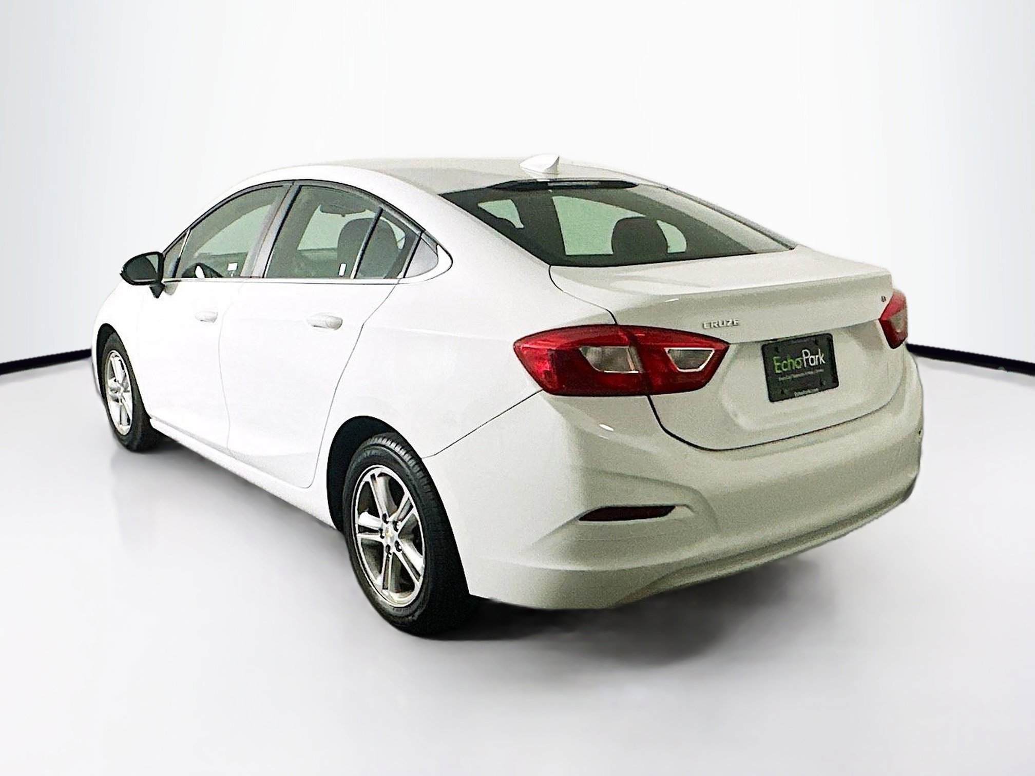 Used 2017 Chevrolet Cruze LT image 5