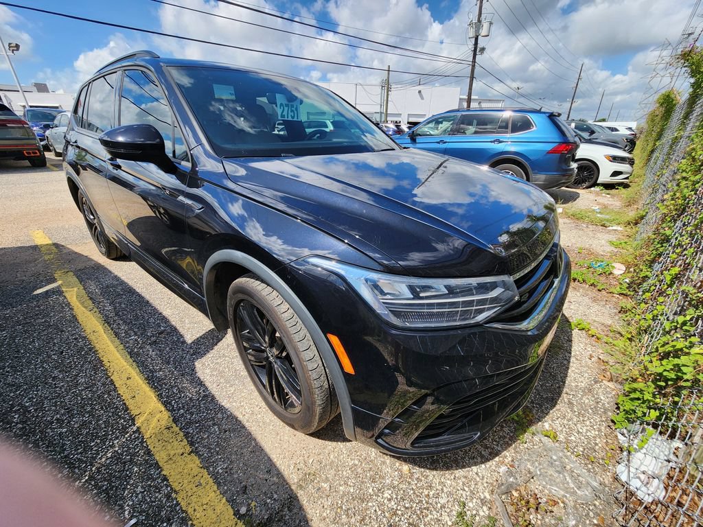 Used 2022 Volkswagen Tiguan SE R-Line