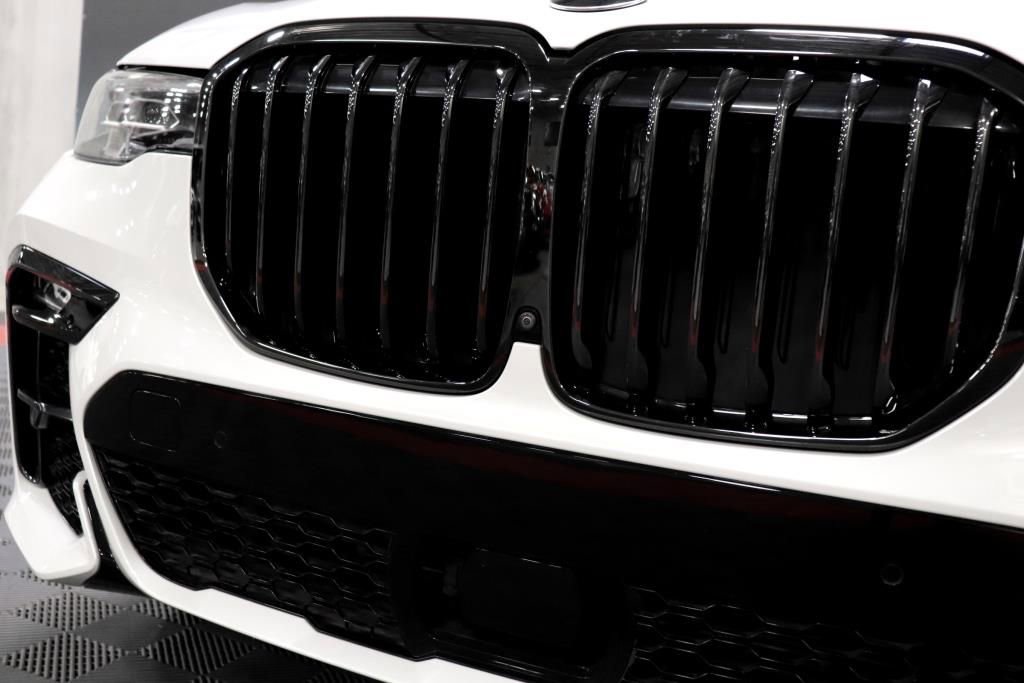 Used 2021 BMW X7 xDrive40i w/ M Sport Package image 14