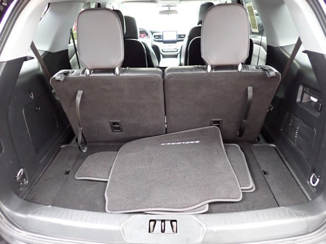 Certified 2023 Ford Explorer XLT w/ Equipment Group 202A AWD/4WD image 8