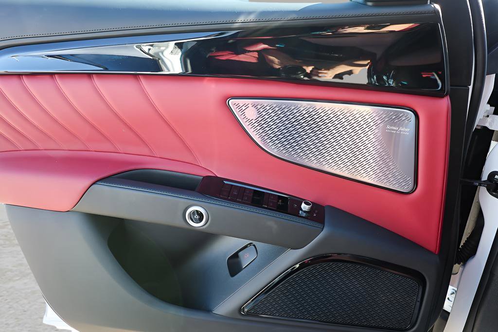 New 2025 Maserati Grecale Folgore AWD/4WD image 20