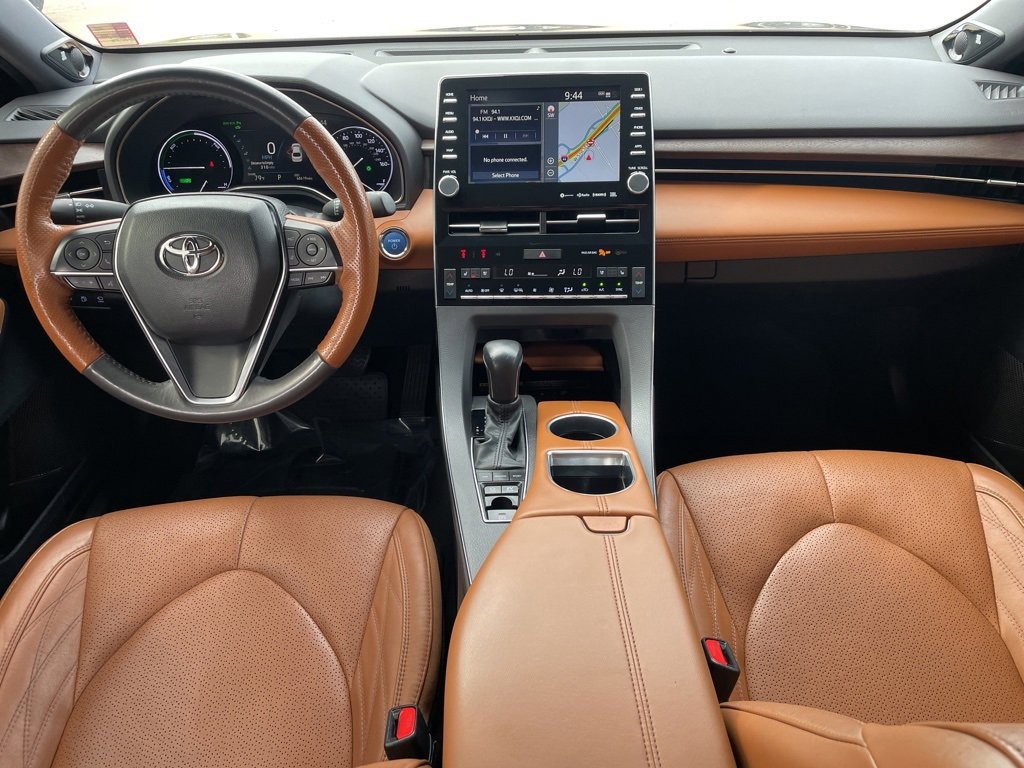 Used 2022 Toyota Avalon Limited image 11