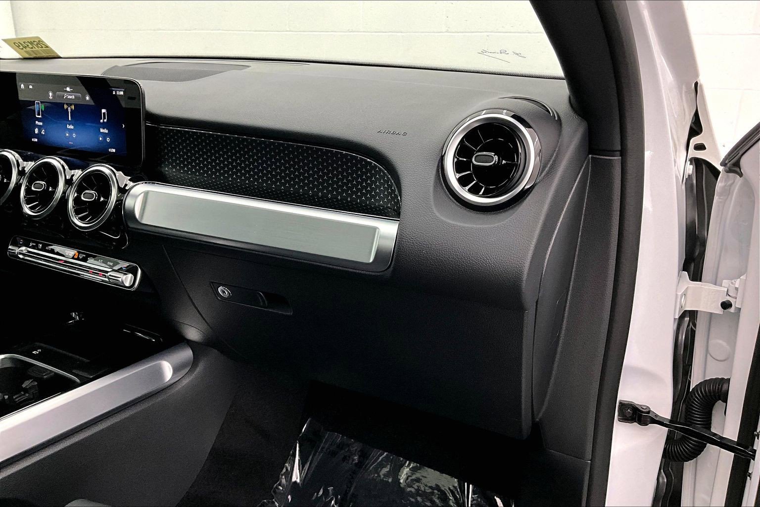Used 2026 Mercedes-Benz GLB 250 image 19