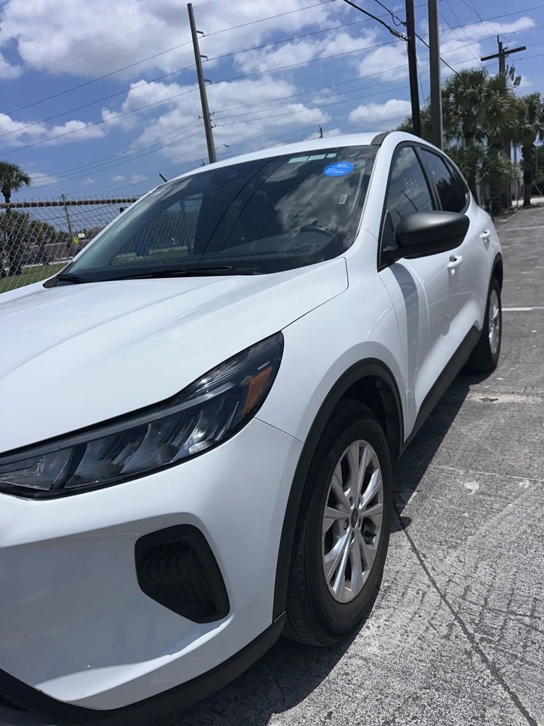 Used 2025 Ford Escape Active FWD image 1