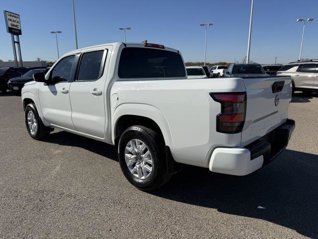 Used 2022 Nissan Frontier SV image 6