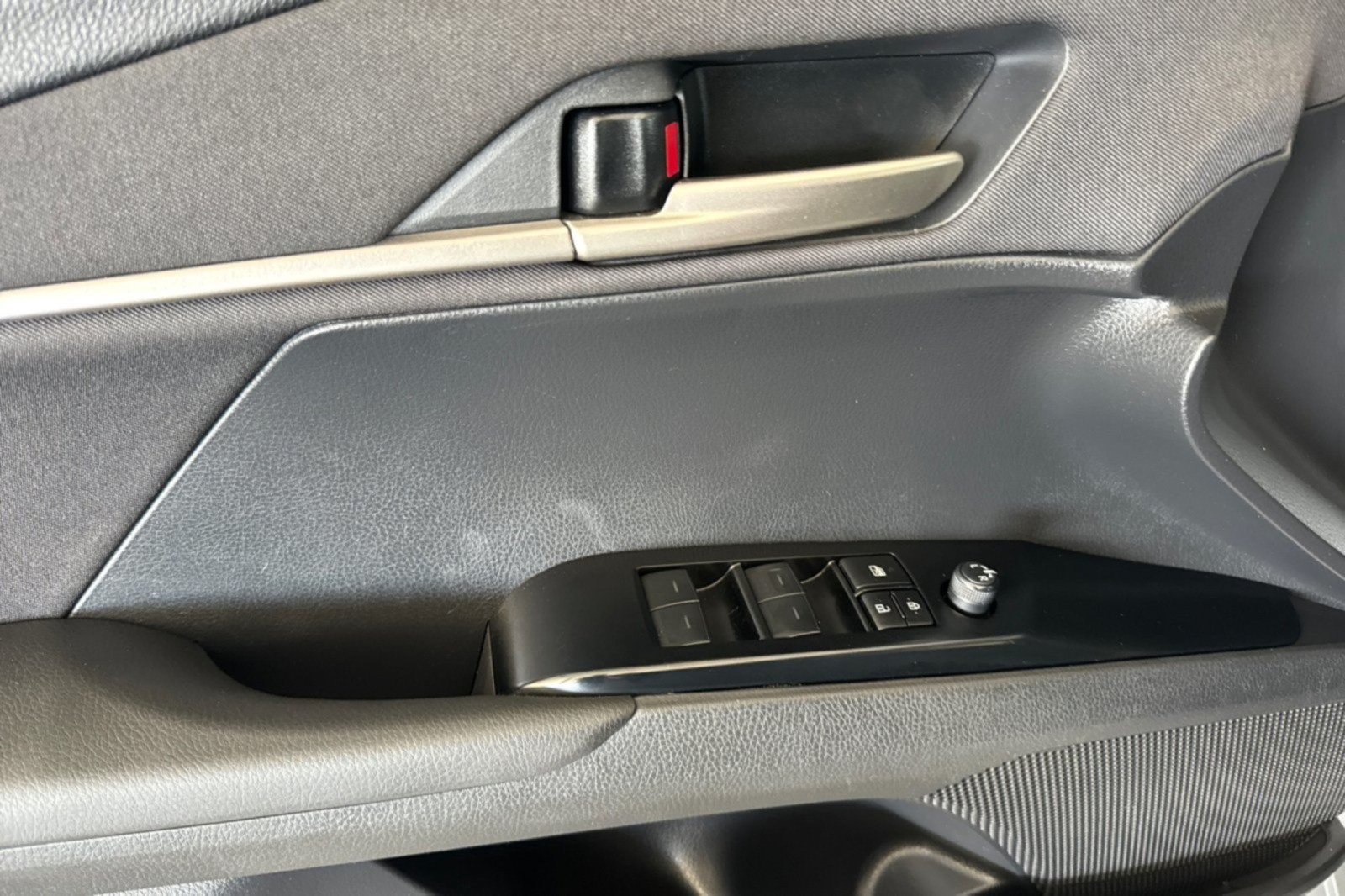 Certified 2025 Toyota Camry LE FWD image 10