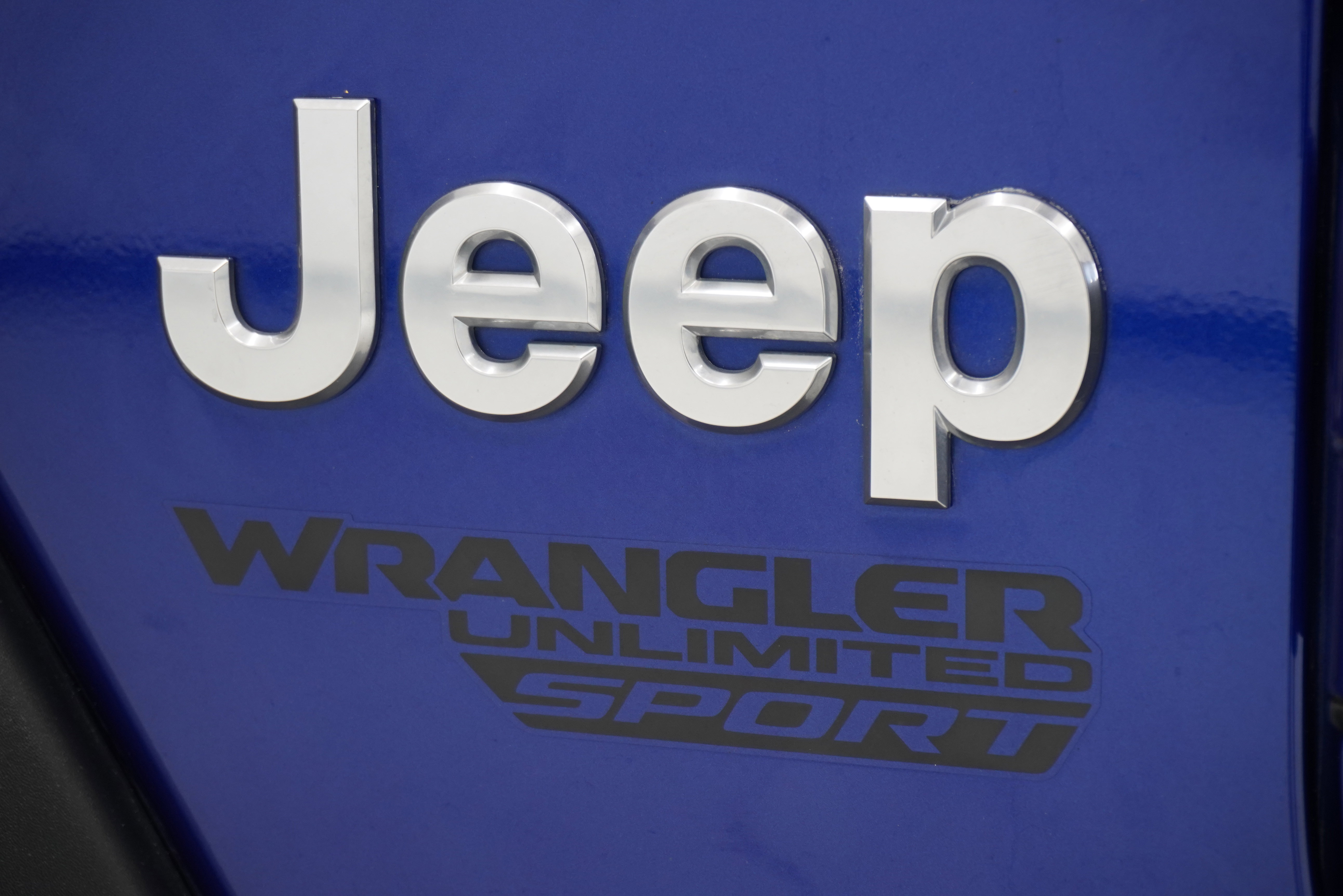 Used 2019 Jeep Wrangler Unlimited Sport S image 6