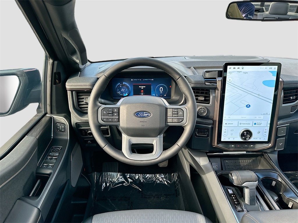 Used 2025 Ford F150 Lightning Lariat image 24