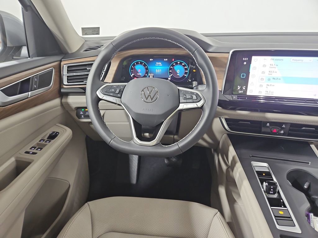 New 2026 Volkswagen Atlas SE image 13
