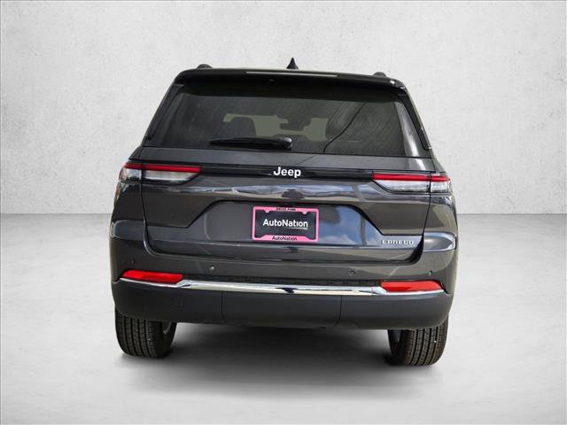 New 2026 Jeep Grand Cherokee Laredo RWD image 8