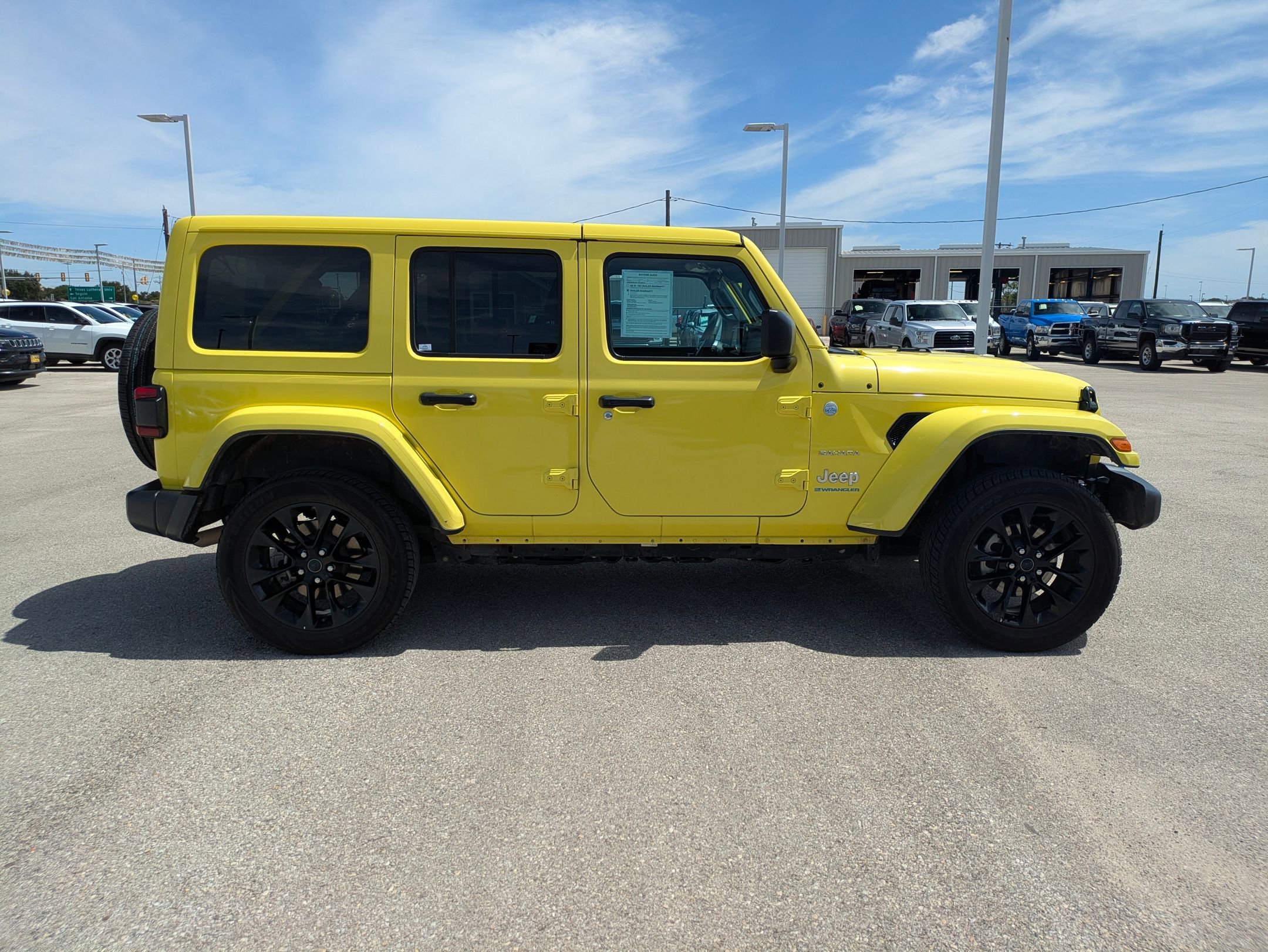 Used 2024 Jeep Wrangler Sahara AWD/4WD image 8