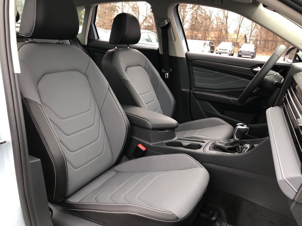 New 2026 Volkswagen Jetta SEL FWD image 26