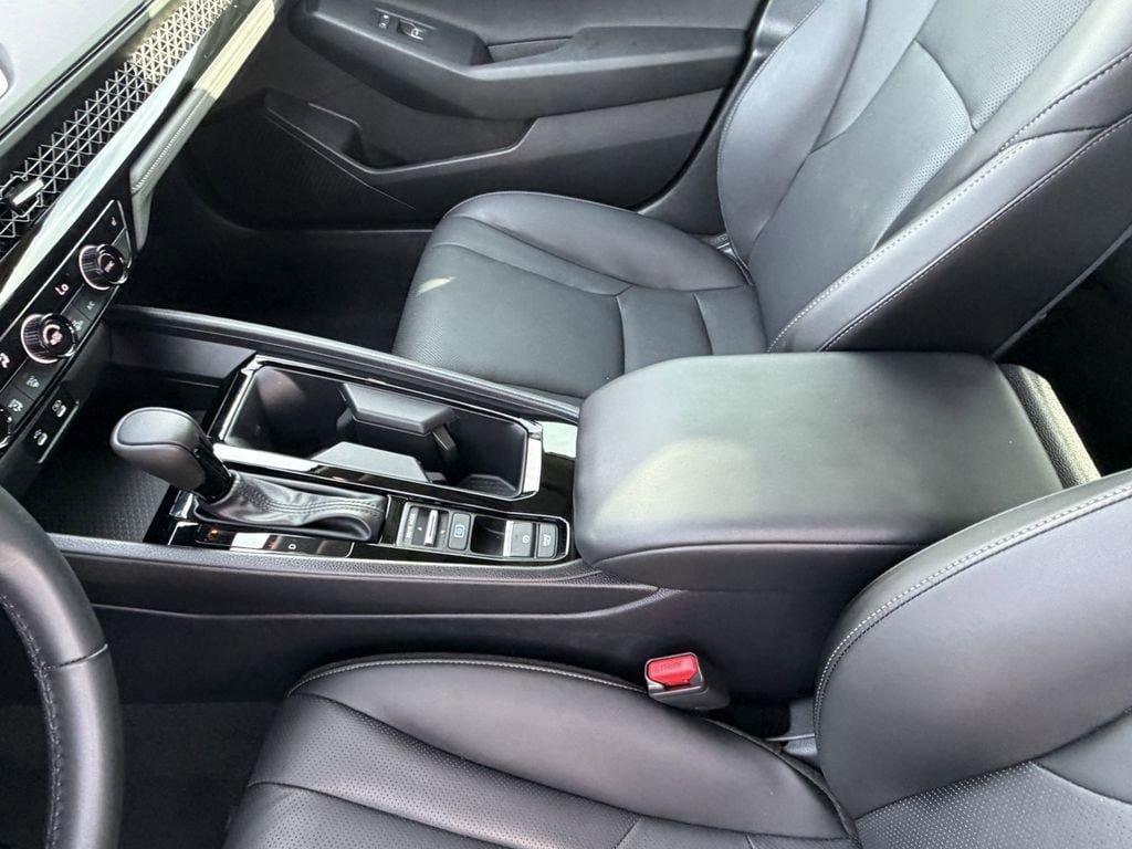 Used 2024 Honda Accord EX-L image 19