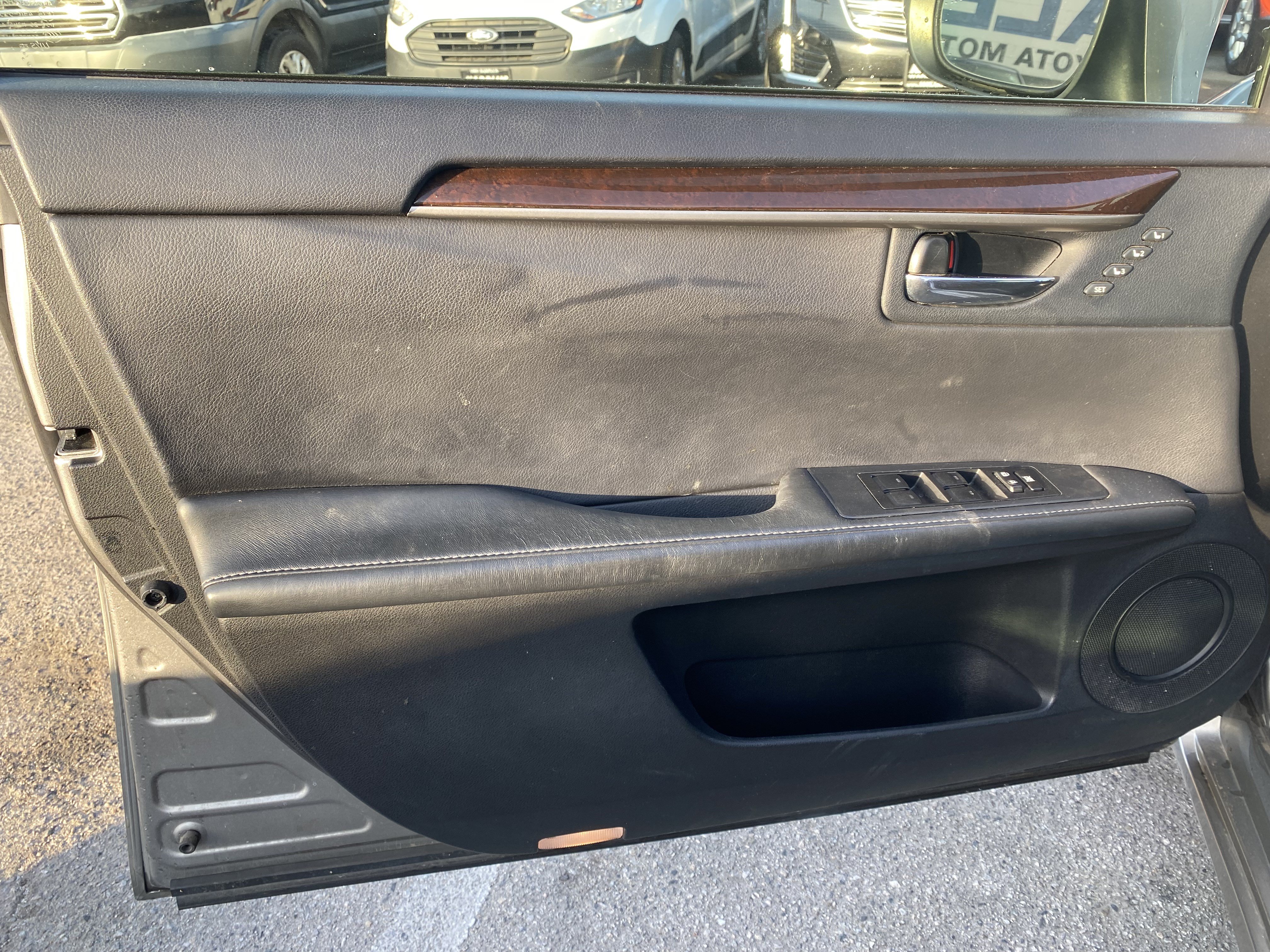 Used 2015 Lexus ES 350 w/ Luxury Package FWD image 12