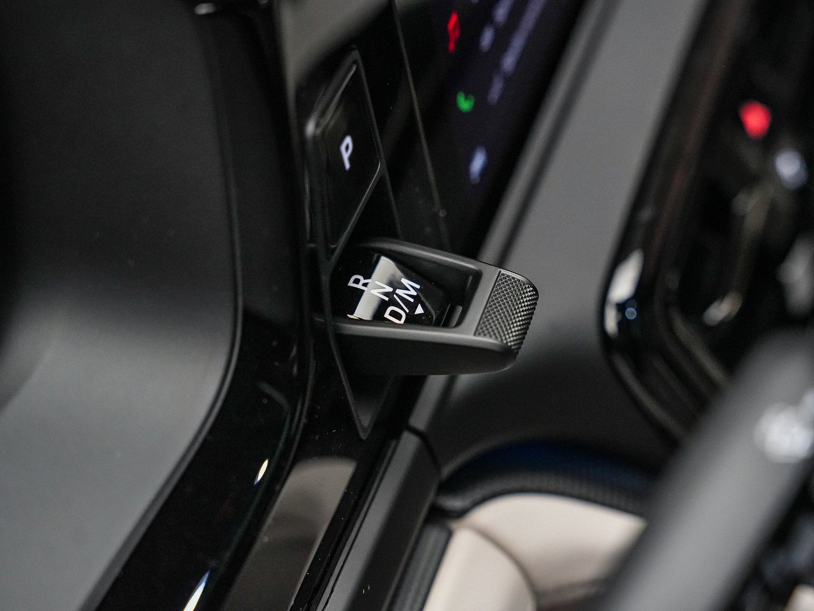 Certified 2025 Porsche Panamera Turbo image 27