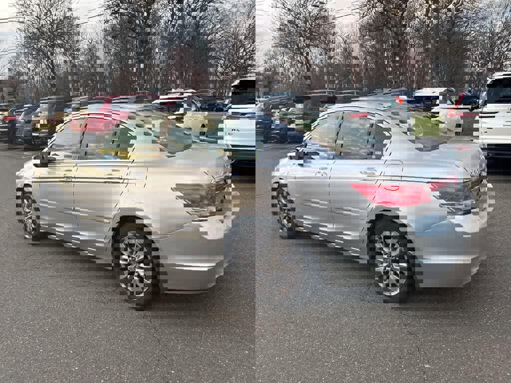 Used 2011 Honda Accord EX-L image 19